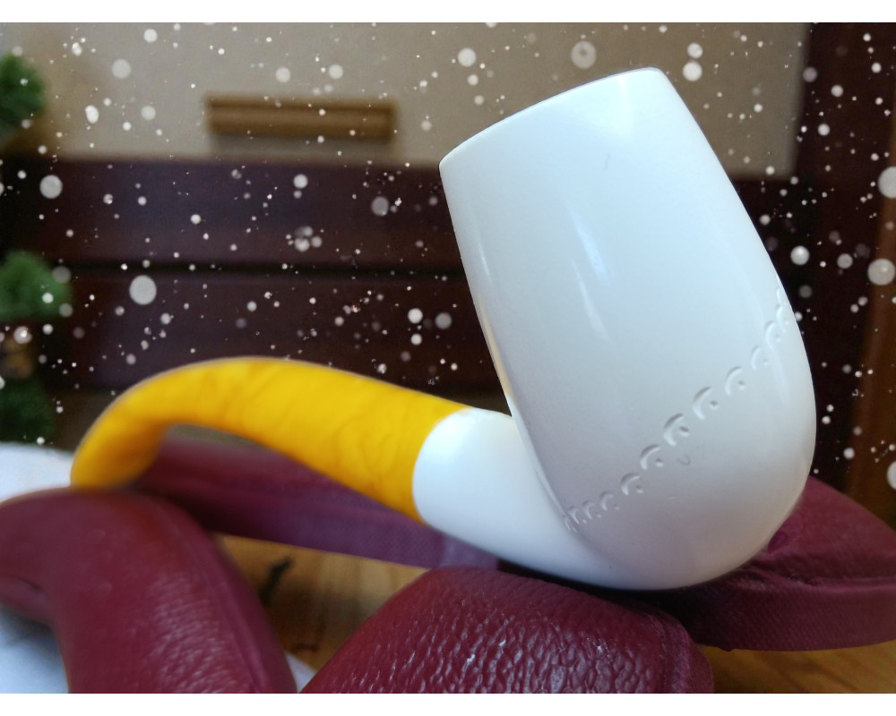 Block Meerschaum Dot Weave pipe