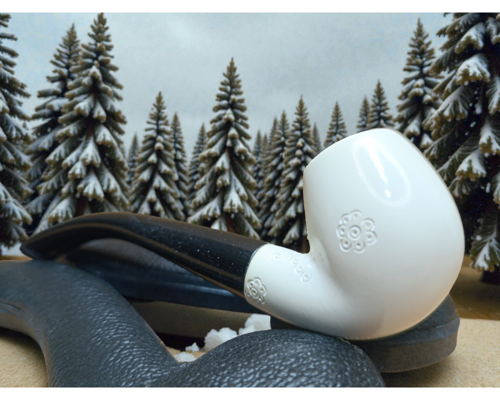 Block Meerschaum Floral Crest Pipe