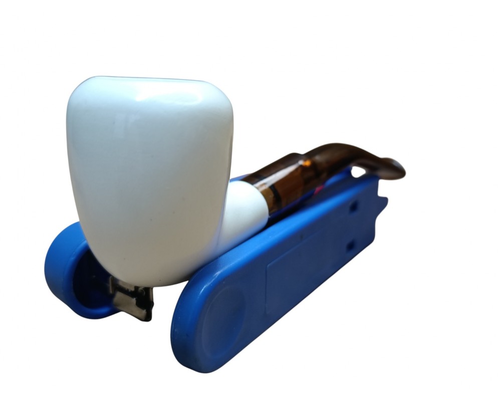 Ruby Crescent Meerschaum Pipe