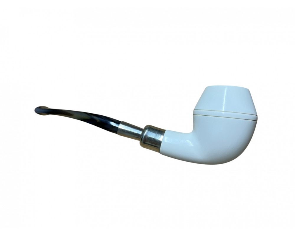 The Classic Bulldog Shape Pipe The Classic Bulldog Shape Pipe