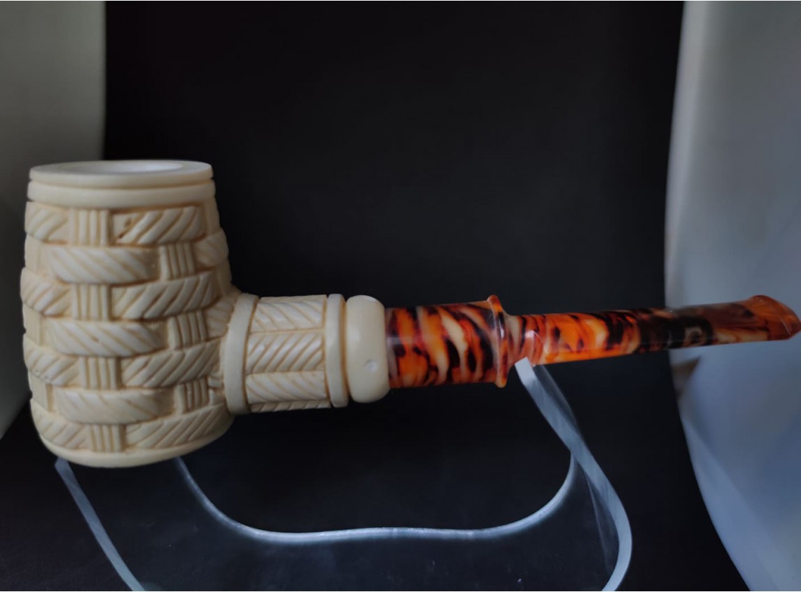 Carved Basket Pipe